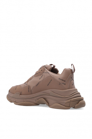 Balenciaga triple s foot locker online